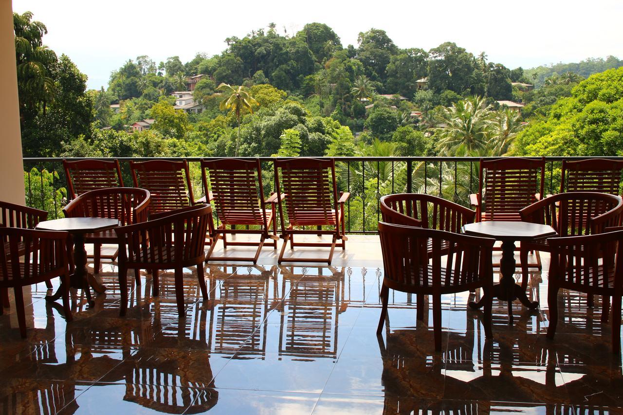 Sky View Grand Hotel Kandy Exterior photo