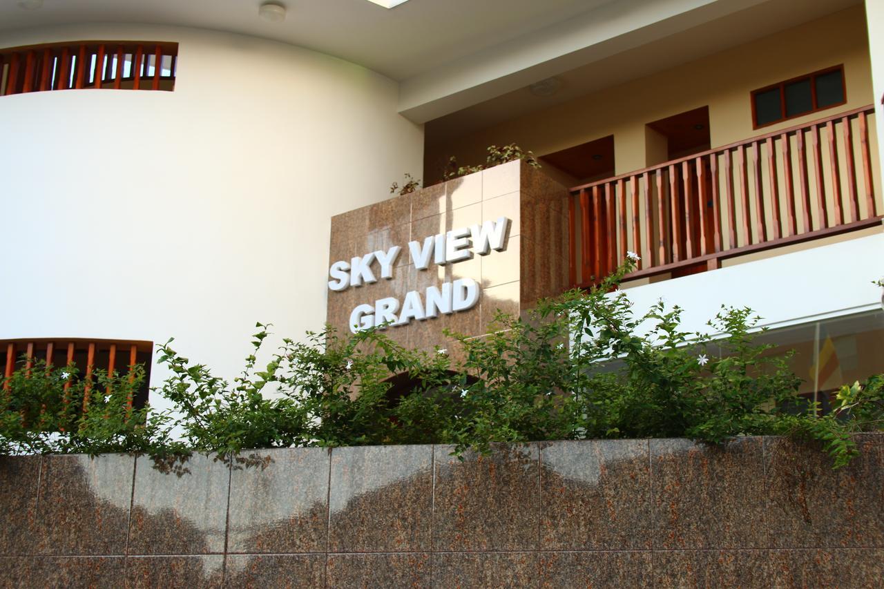 Sky View Grand Hotel Kandy Exterior photo